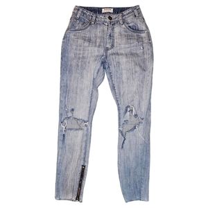 One x One Teaspoon High Waist Freebird Distressed Jeans size 24